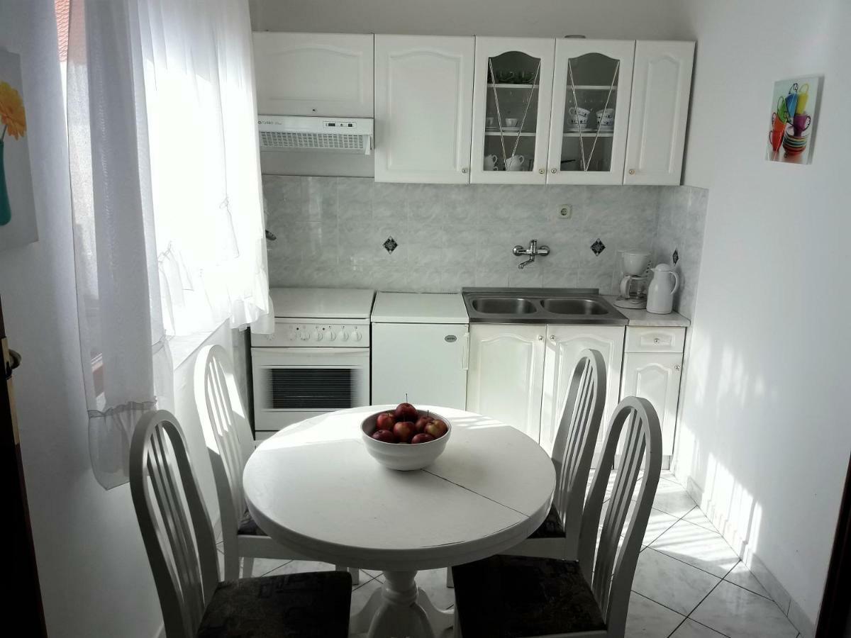 Apartments Ane Sukošan Extérieur photo