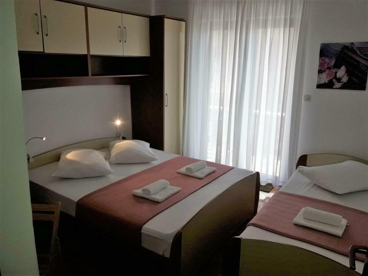 Apartments Ane Sukošan Extérieur photo